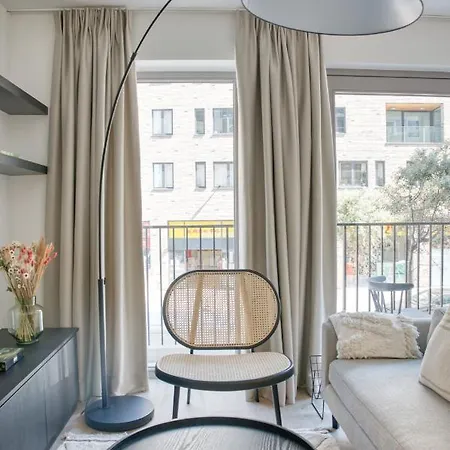Cosy Seaside Daire